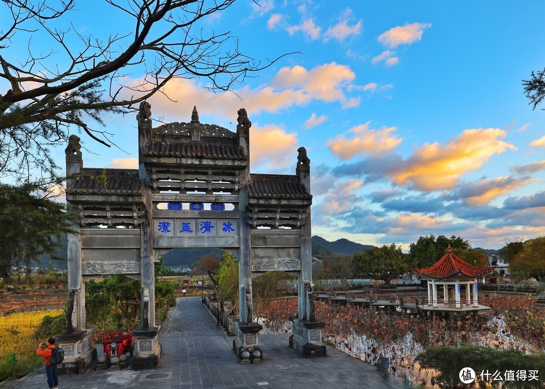 又一段铁路开通！这个如今只有21℃的边陲小镇，小众又好玩！